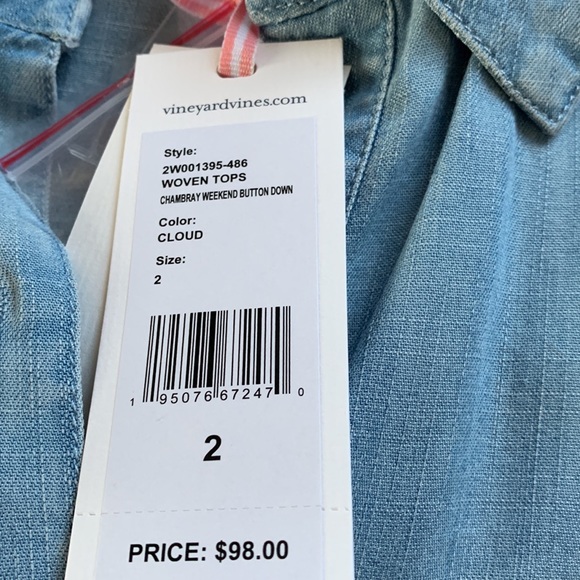 Lot of 2 Vineyard Vines button down shirts - Picture 5 of 8